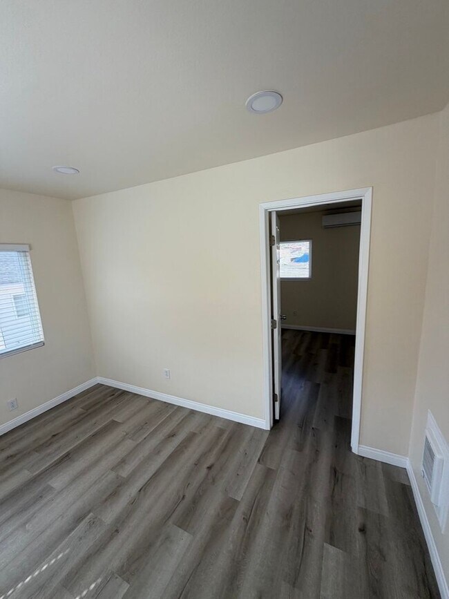 Building Photo - Bradshawe