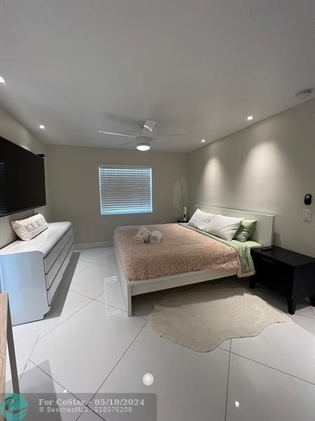 Building Photo - 327 Lancaster St