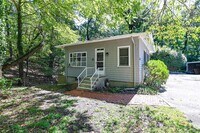 Building Photo - 139 Cove Neck Rd