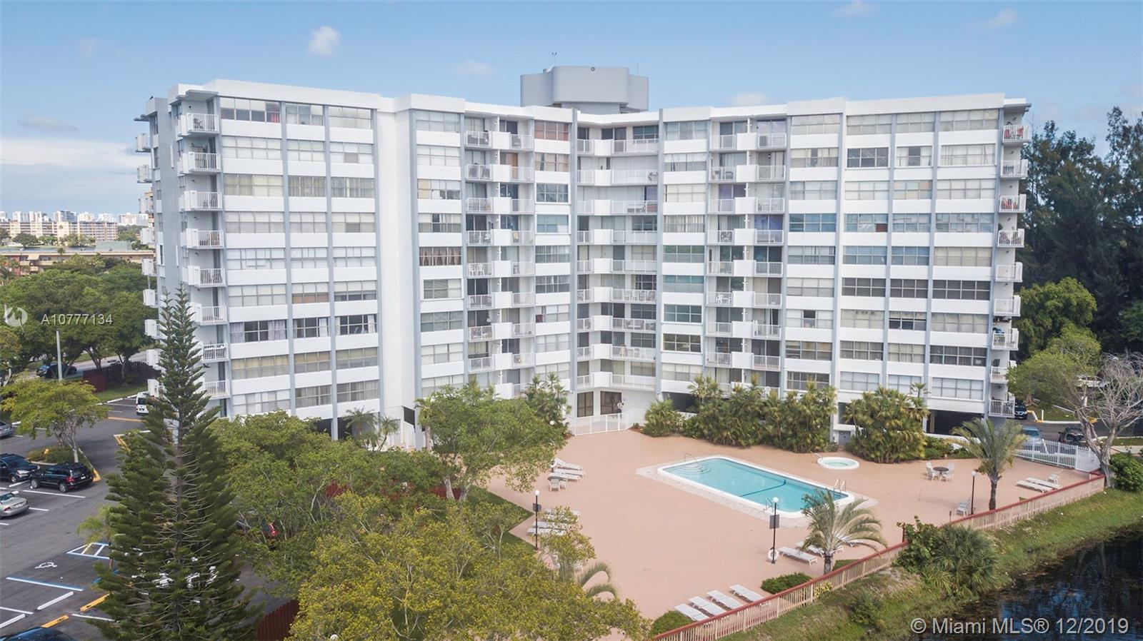 Building Photo - 1300 NE Miami Gardens Dr