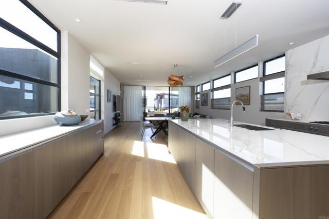 Building Photo - 2722 Camino Del Mar