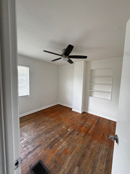 Building Photo - 3403 Rostan Ln