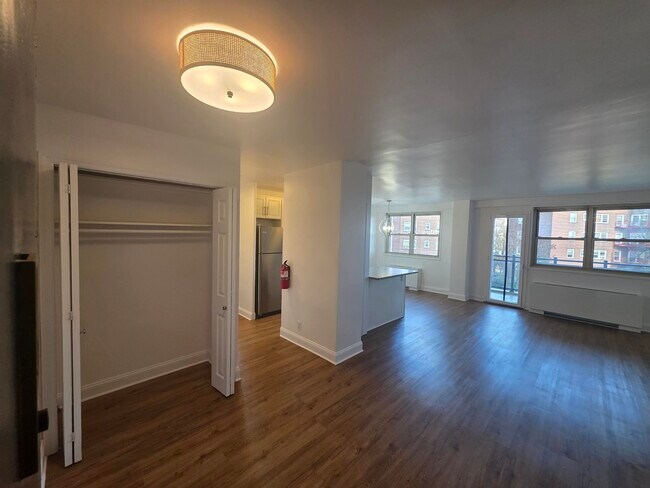 Building Photo - 7100 JFK Blvd E