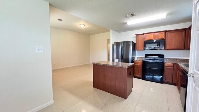 Building Photo - 6906 Clover Walk Ln