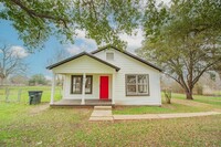 Building Photo - 1606 TX-21