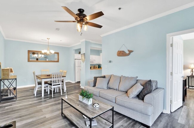 Building Photo - Charming 2-Bedroom Condo for Rent – Your P...