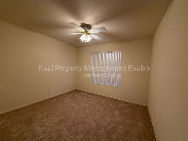 Building Photo - 15847 W Saguaro Ln