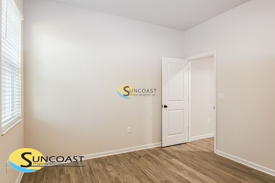 Building Photo - 11108 N Morrell Dr