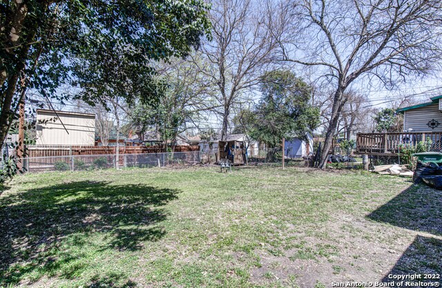 Building Photo - 719 Bailey Ave