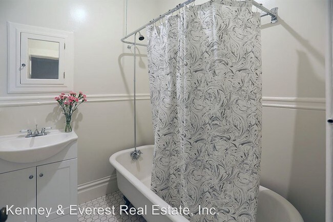 Building Photo - 3 br, 1 bath Apartment - 164A 5th Avenue