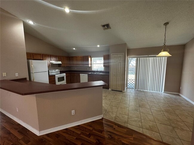 Building Photo - 1223 Cheshire St