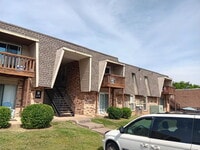 Building Photo - 370 Wallace Rd