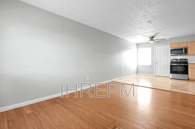 Building Photo - 3072 Morsetown Ct S