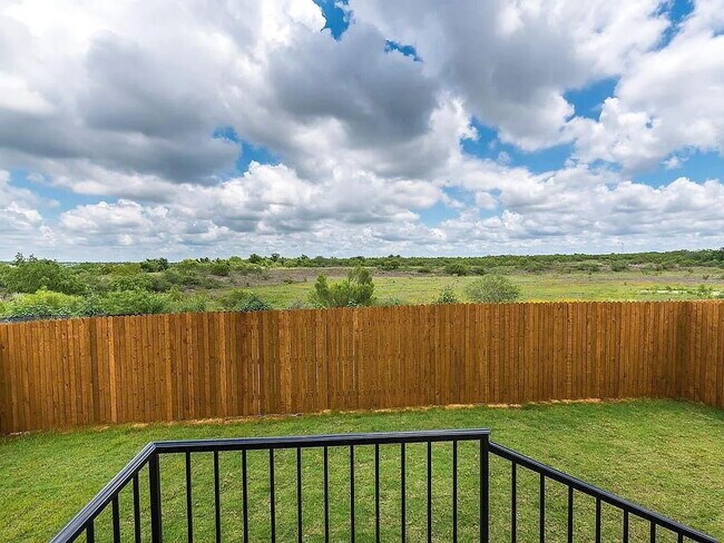 Building Photo - "Charming 3-Bedroom Home with 2 Full Baths in Idyllic San Marcos Location!"