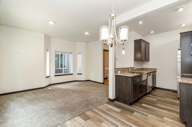 Building Photo - New Braidwood Village Home for Rent!