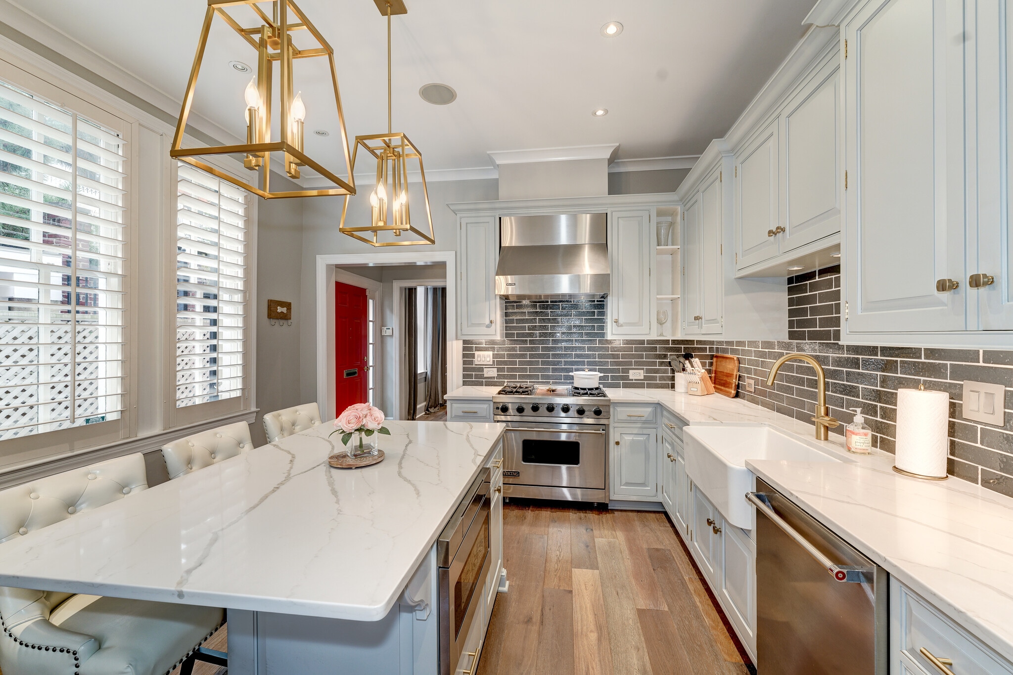 Gas cooking & commercial exhaust fan! - 1237 29th St NW