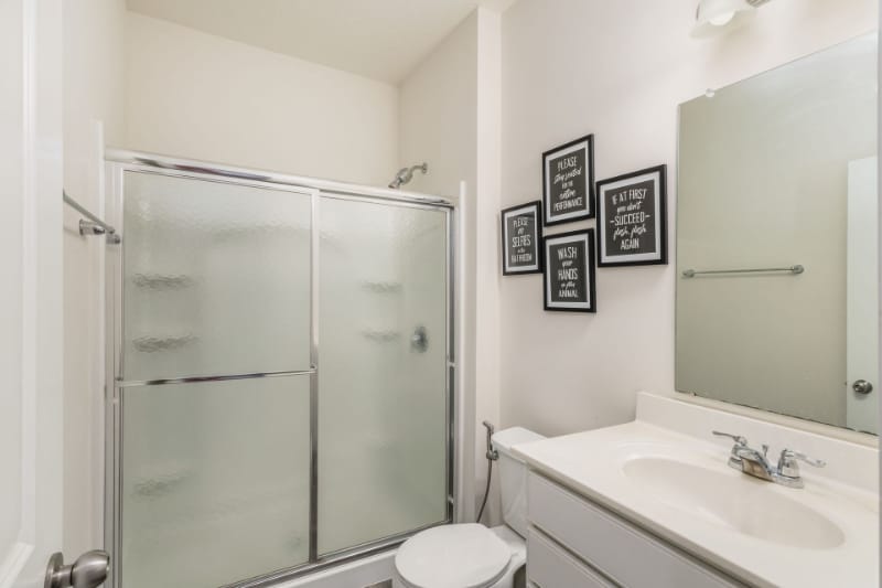 Building Photo - 2868 Beechwood Dr