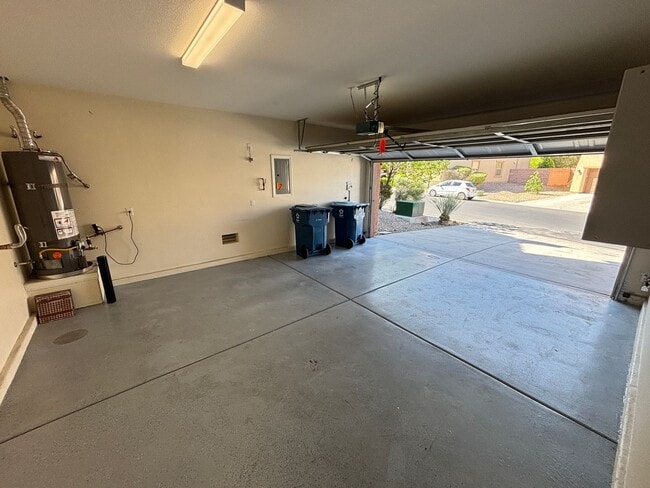 Building Photo - Beautiful 4Bed/3Bath/2Car home located between Summerlin/Providence area