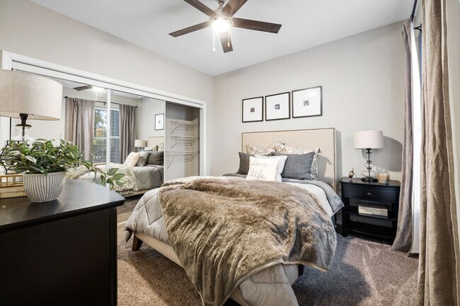 Building Photo - 812 Preston Grove Ave