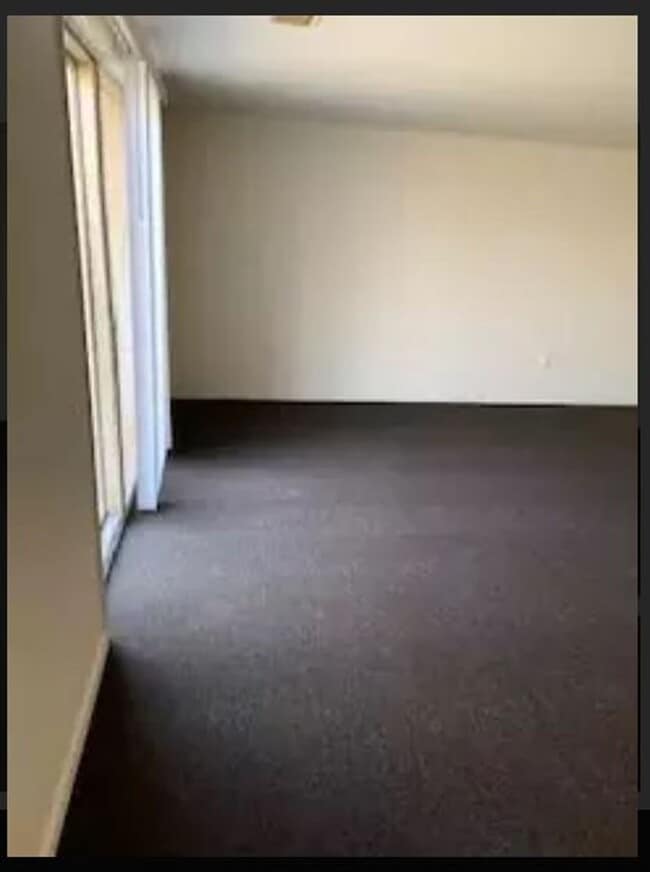 Building Photo - 6984 Shattuck Rd