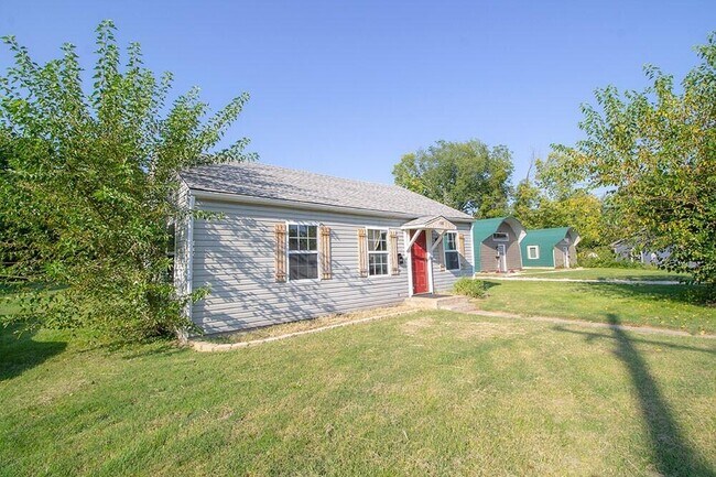 Building Photo - 1507 W Worley St