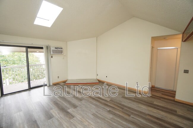 Building Photo - 381 S Ames St