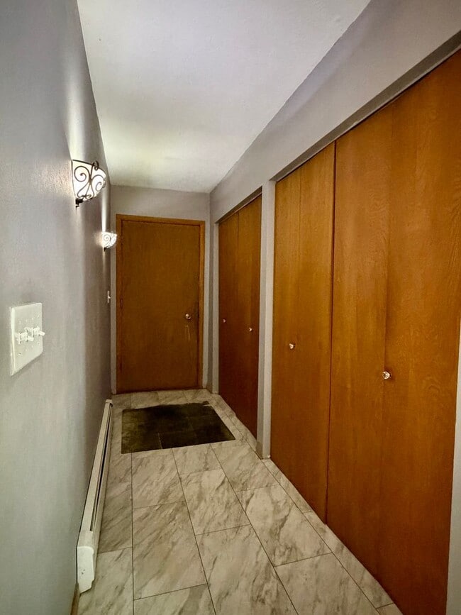 Building Photo - 2585 Stellar Way