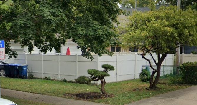 Privacy Fence Side Yard - 587 Princeton St