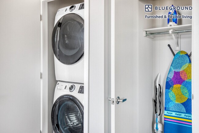 Building Photo - 3000 Pearl Pkwy