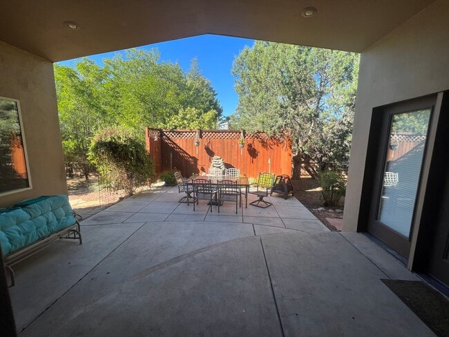 Building Photo - Unfurnished, 1-year long-term rental