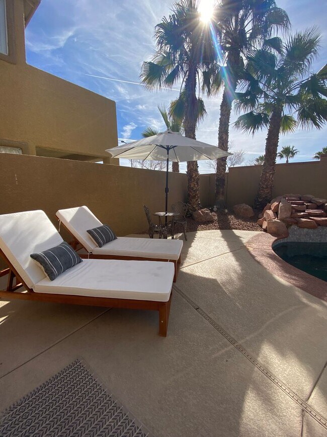 Building Photo - 4 Bedroom Home in Summerlin with Pool