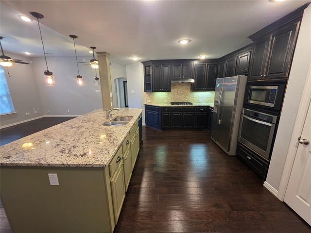 Building Photo - 2717 Cliffwood Dr