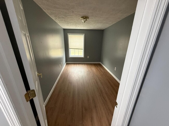 Building Photo - 107 N High St