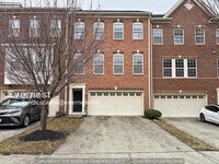 Building Photo - 9727 June Flowers Way