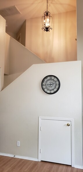 Building Photo - 9402 Santa Fe Rose Street