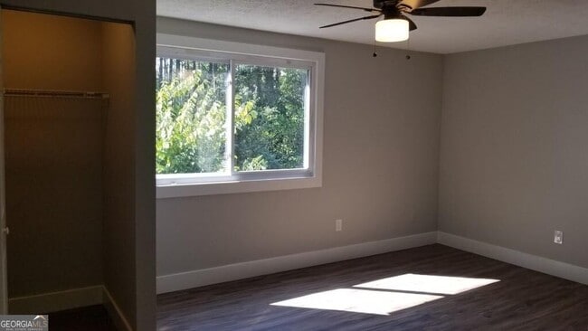 Building Photo - 8852 Long Beach Cir
