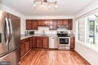 Building Photo - 5836 Jackson Oak Ct