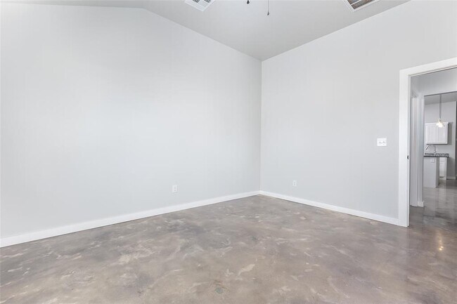 Building Photo - 2325 SW 90th Pl