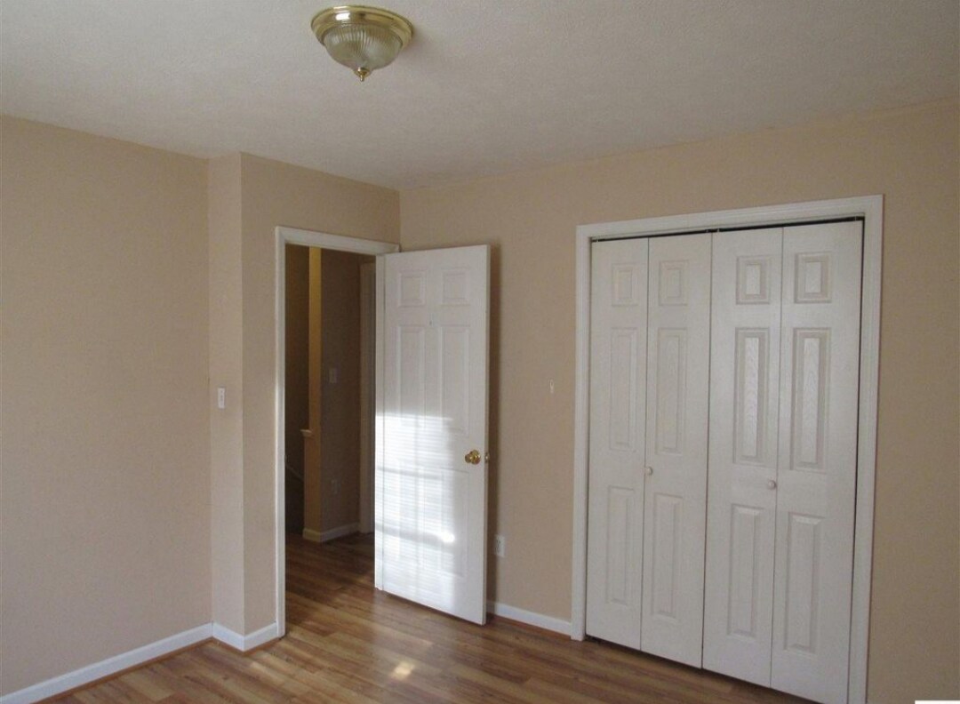 Building Photo - 1029 Bluebird Ln
