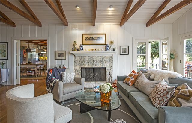 Building Photo - Coming Soon! La Canada Flintridge Contempo...