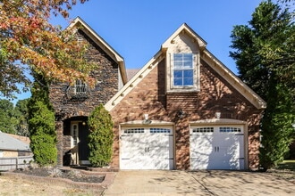 Building Photo - 4902 Shadow Cove