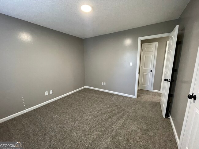 Building Photo - 7177 Hazelwood Dr