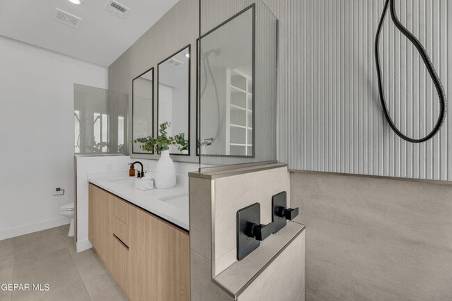 Building Photo - 12741 Persistence Ave