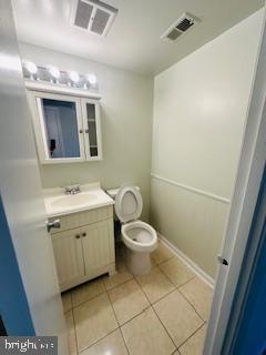 Building Photo - 120 Oak Dr