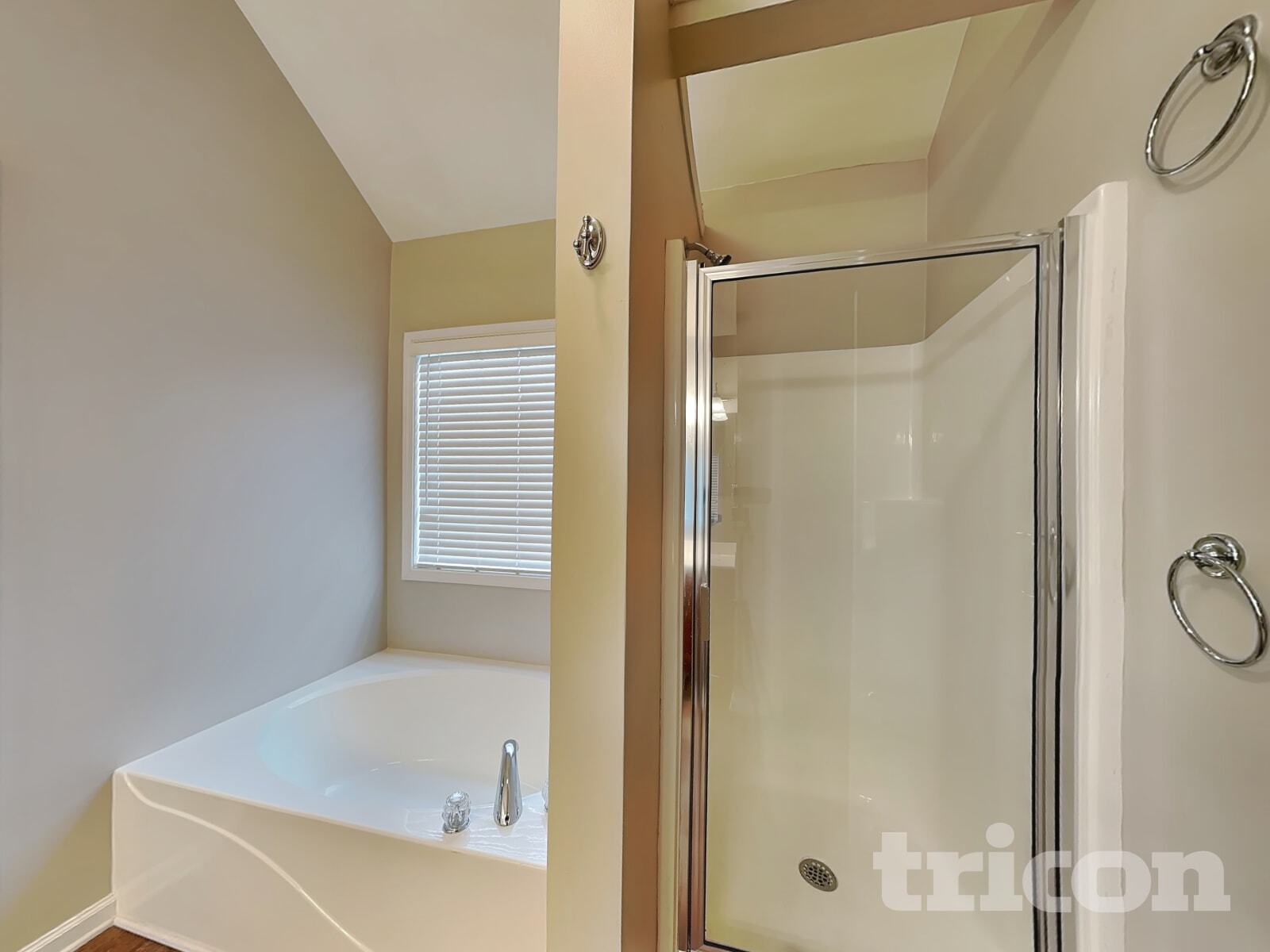 Building Photo - 310 Victory Commons Overlook