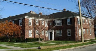 Building Photo - Pointe Garden Apartments