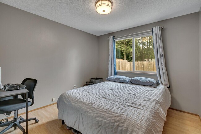 Building Photo - 7019 Alderwood Ct SE