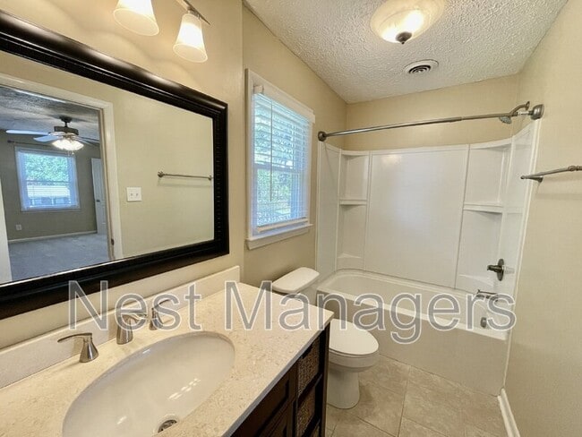 Building Photo - 6817 Bryanstone Way