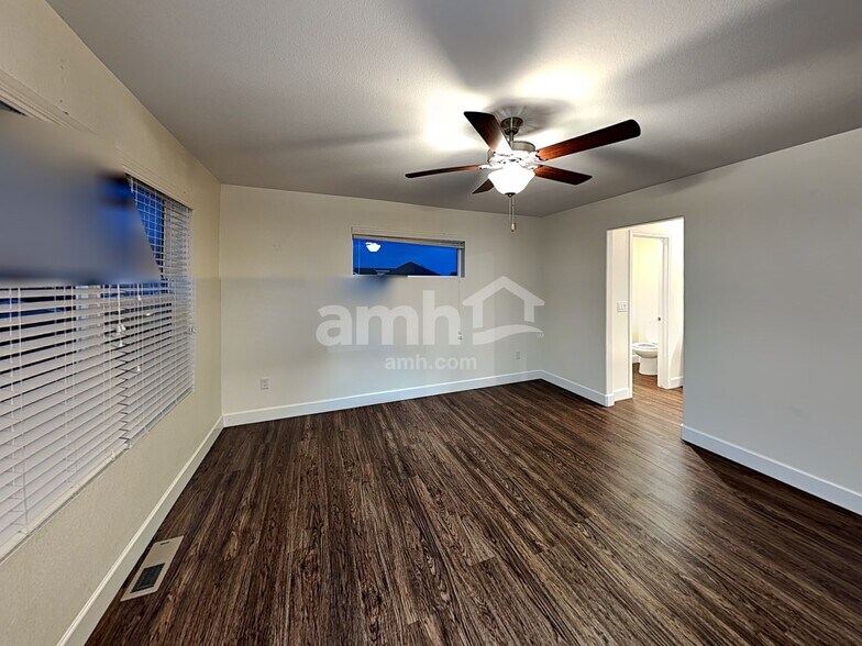 Building Photo - 4267 Crestone Peak St