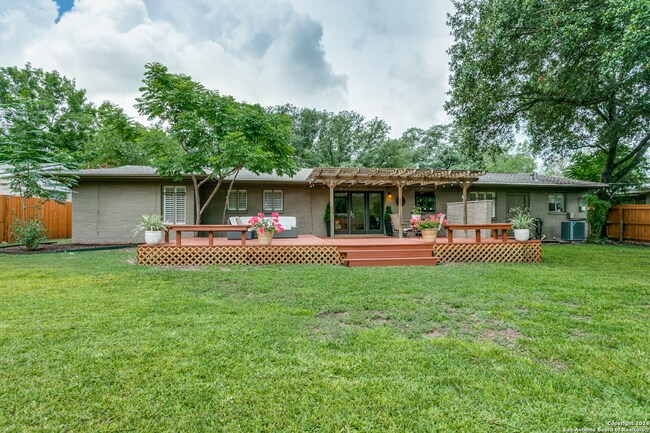 Building Photo - 423 Northridge Dr